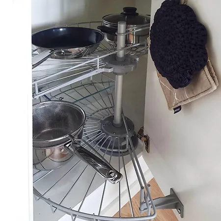 Modern With Sauna And Free Parking Apartment *