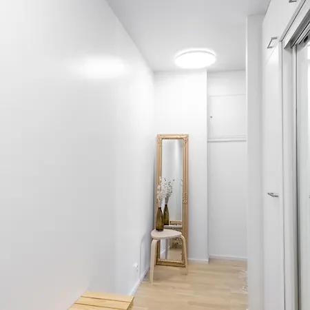 Modern With Sauna And Free Parking Apartment *