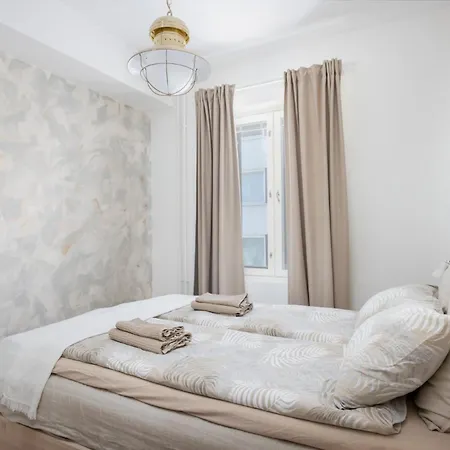 Modern With Sauna And Free Parking *