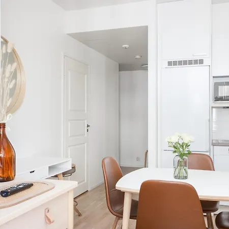 Modern With Sauna And Free Parking Apartment *